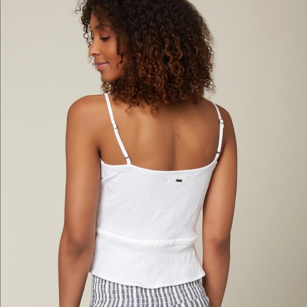 ⭐️ NWT O’Neill White Lace Tank Top Adjustable Straps Size MEDIUM - Picture 6 of 16
